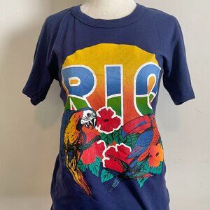 90s VINTAGE RIO TROPICAL PARROTS BLUE WOMENS T-SHIRT SMALL